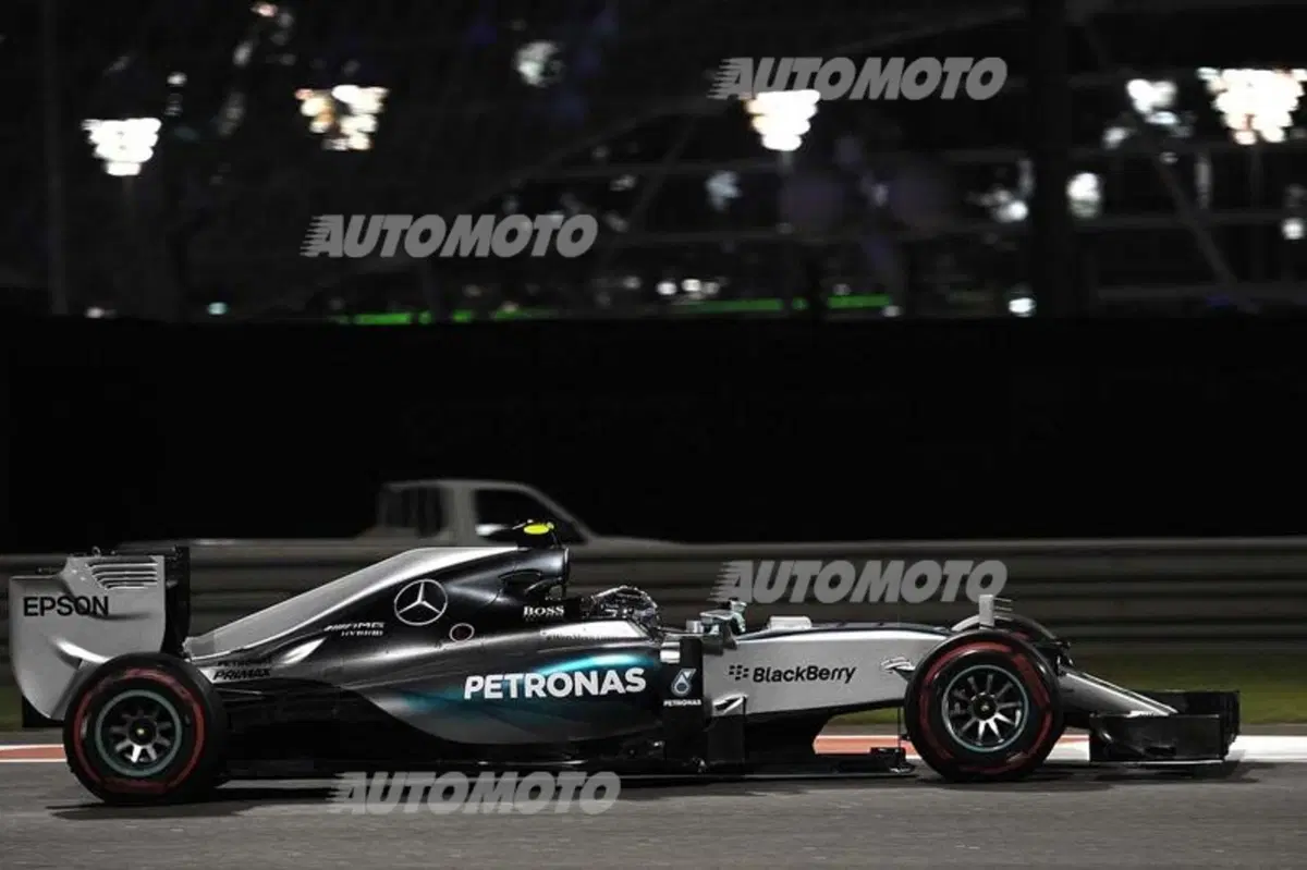 F1, Gp Abu Dhabi 2015: Arrivabene alla riscossa, noleggio e kebab à gogo (45)