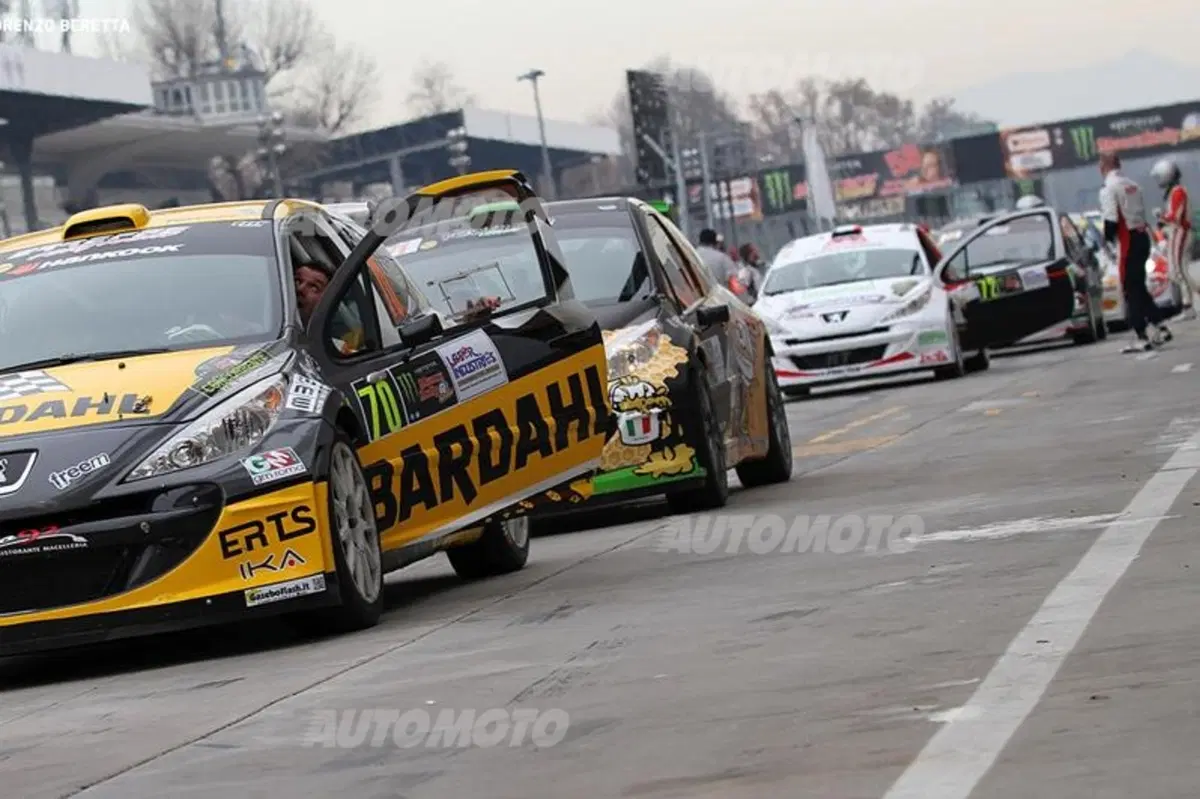 Rally di Monza 2015, Day 2: Valentino Rossi al comando (2)