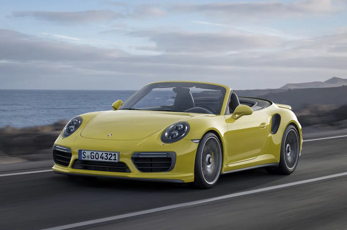 Porsche 911 Turbo restyling: arriva a Detroit, ha 580 cavalli
