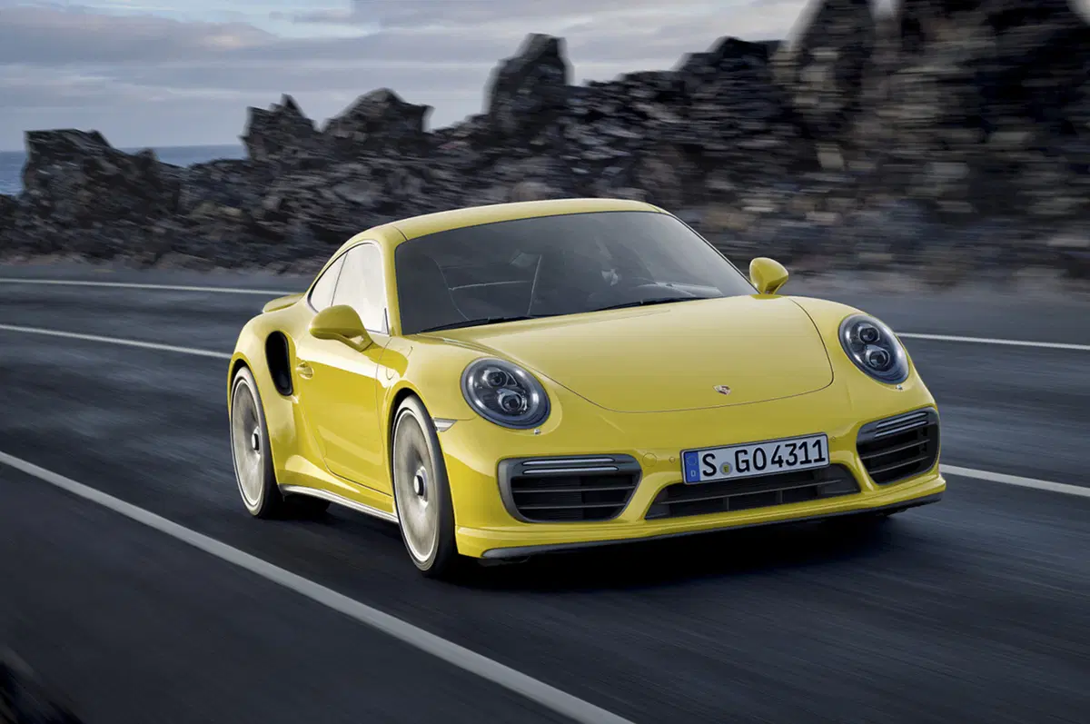 Porsche 911 Turbo restyling: arriva a Detroit, ha 580 cavalli (2)