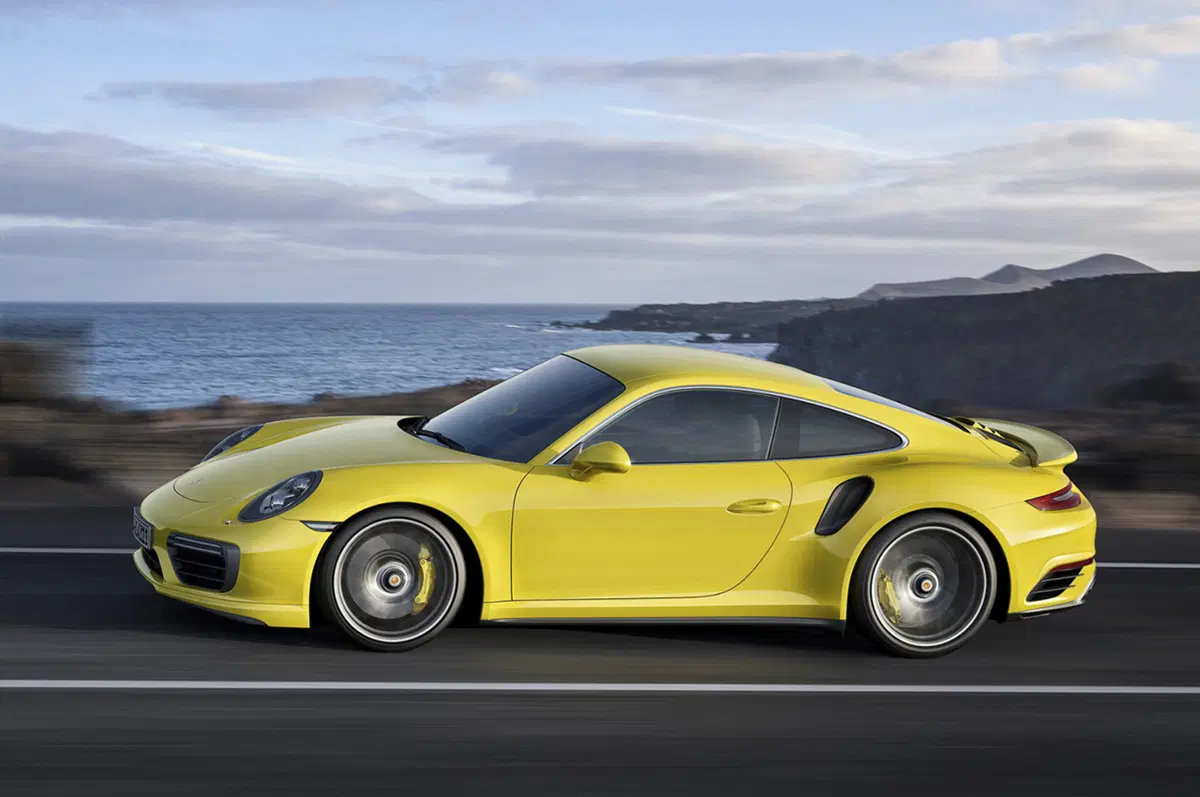 Porsche 911 Turbo restyling: arriva a Detroit, ha 580 cavalli (3)