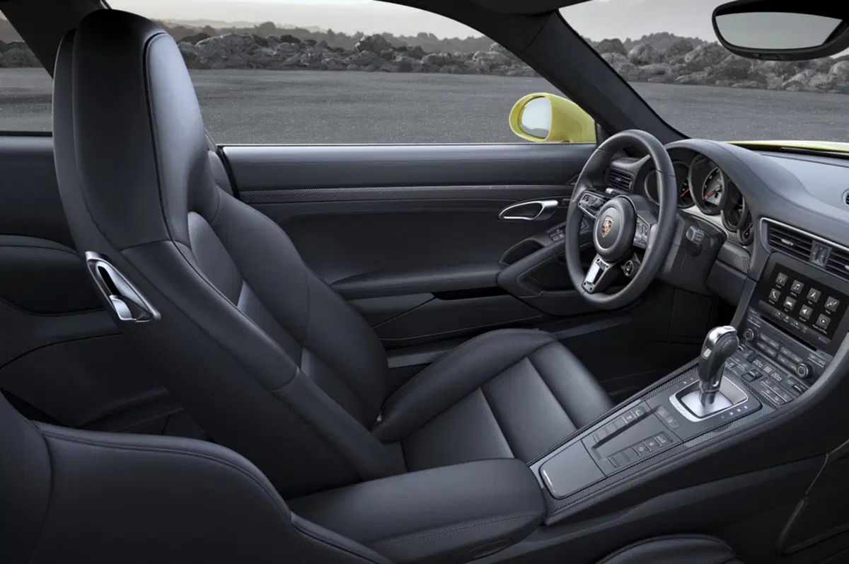 Porsche 911 Turbo restyling: arriva a Detroit, ha 580 cavalli (9)