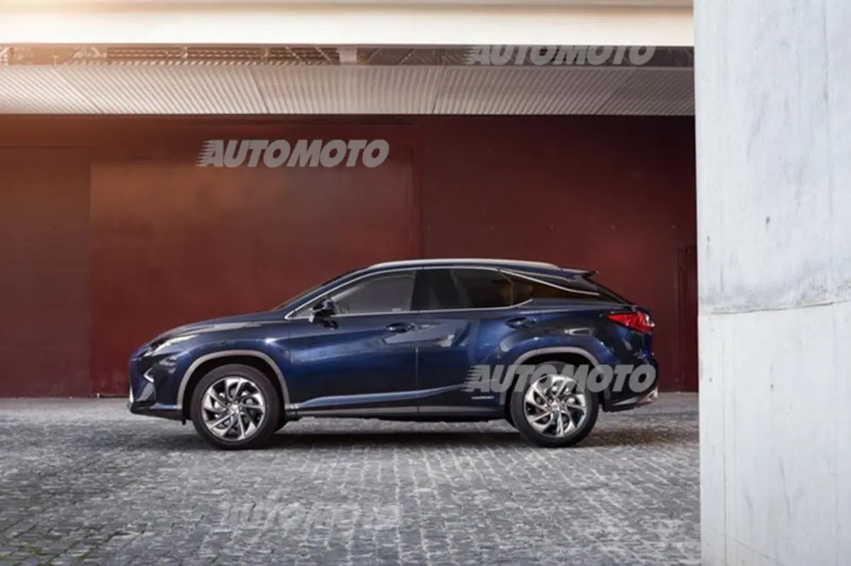 Nuova Lexus RX Hybrid [Video] (17)