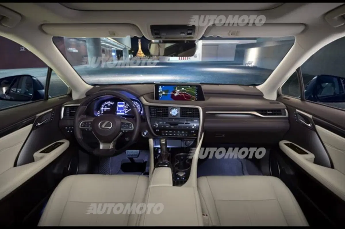 Nuova Lexus RX Hybrid [Video] (22)