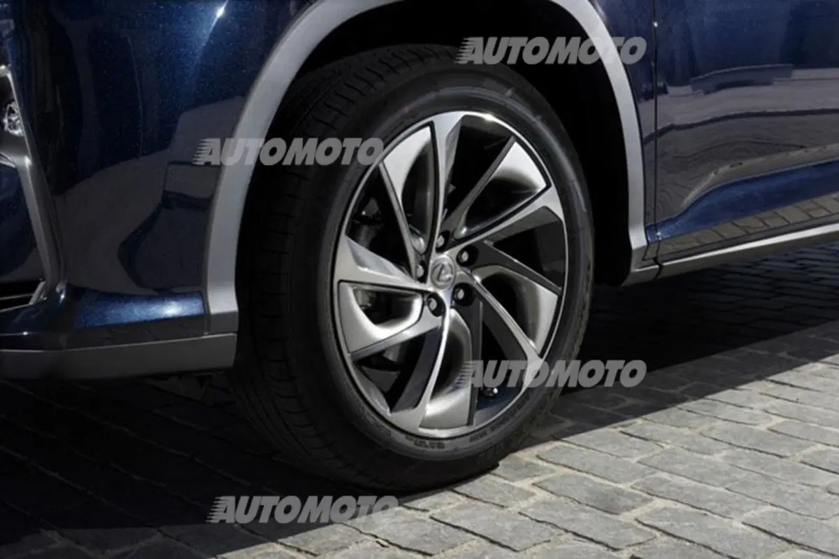 Nuova Lexus RX Hybrid [Video] (30)