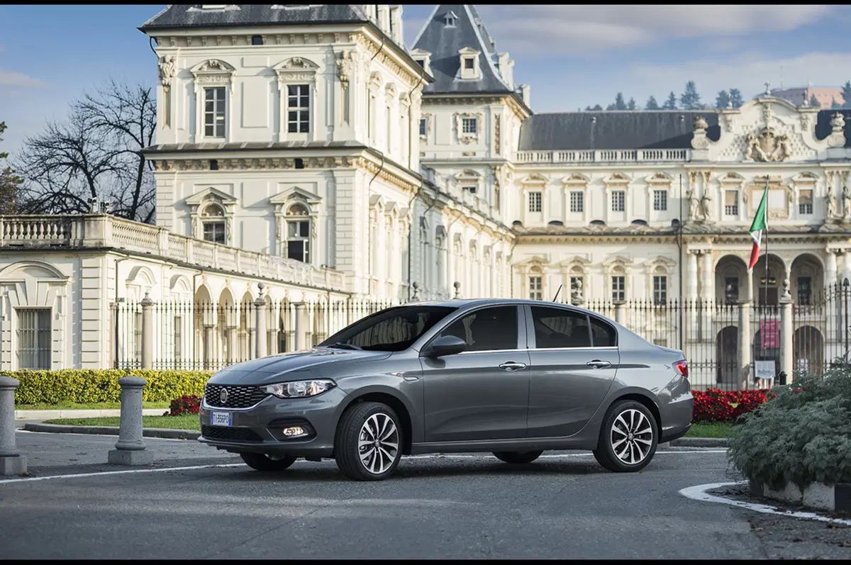 Nuova Fiat Tipo, porte aperte il 5 e 6 dicembre (2)