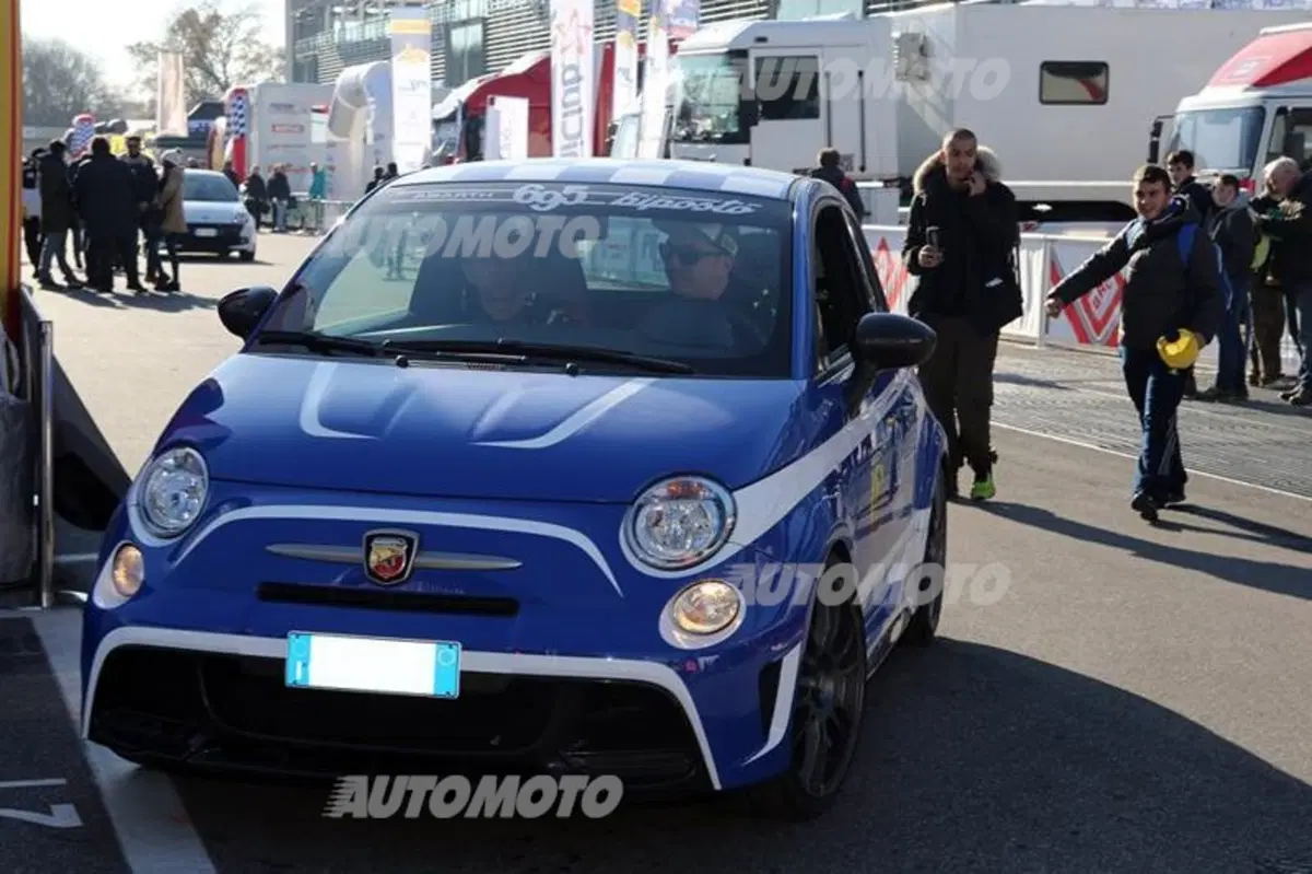 Monza Rally Show 2015: Vale Rossi in ricognizione sulla Abarth 695 Yamaha (12)