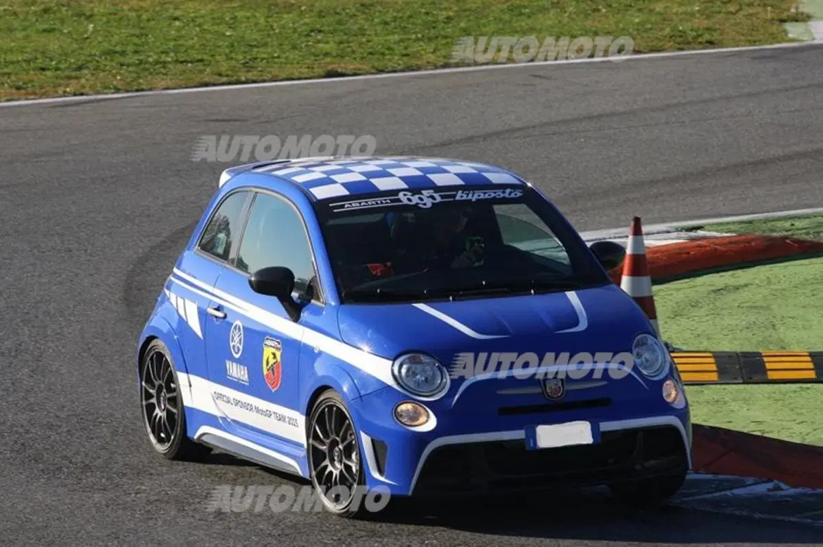 Monza Rally Show 2015: Vale Rossi in ricognizione sulla Abarth 695 Yamaha (16)