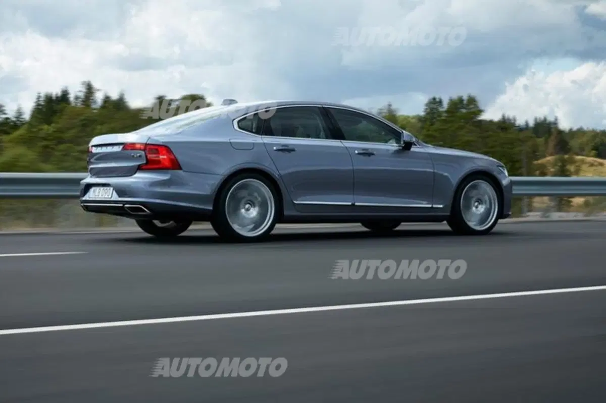 Volvo S90, ecco la nuova ammiraglia di Goteborg (22)