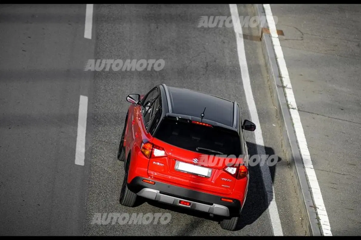 Suzuki Vitara S [Video] (3)