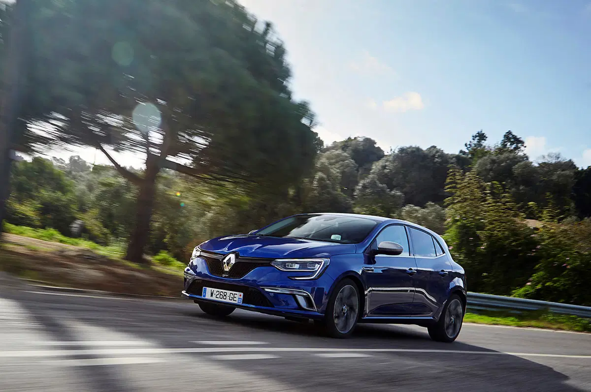 Nuova Renault Megane: i prezzi per l'Italia (12)