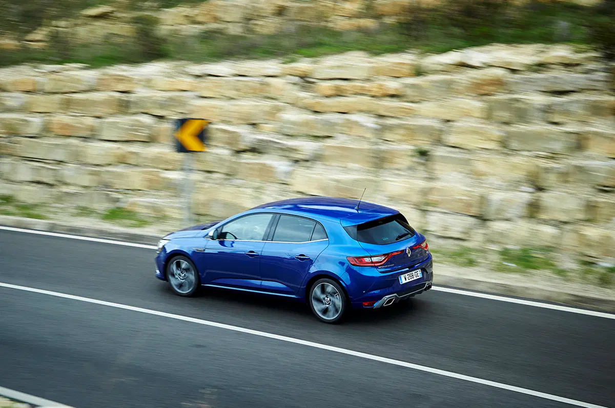 Nuova Renault Megane: i prezzi per l'Italia (24)