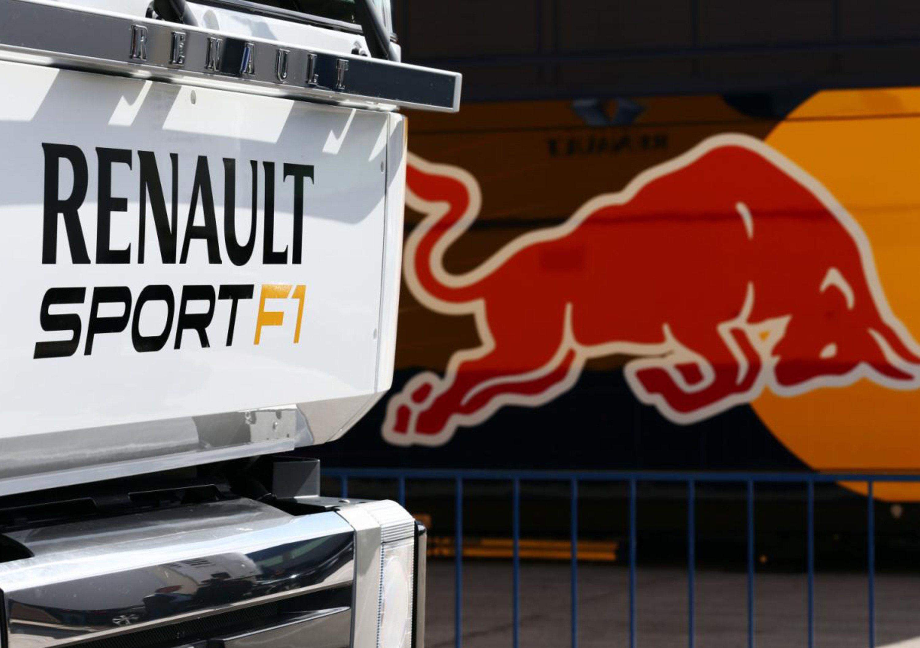 F1, ufficiale: torna il team Renault, Red Bull con motori TAG Heuer