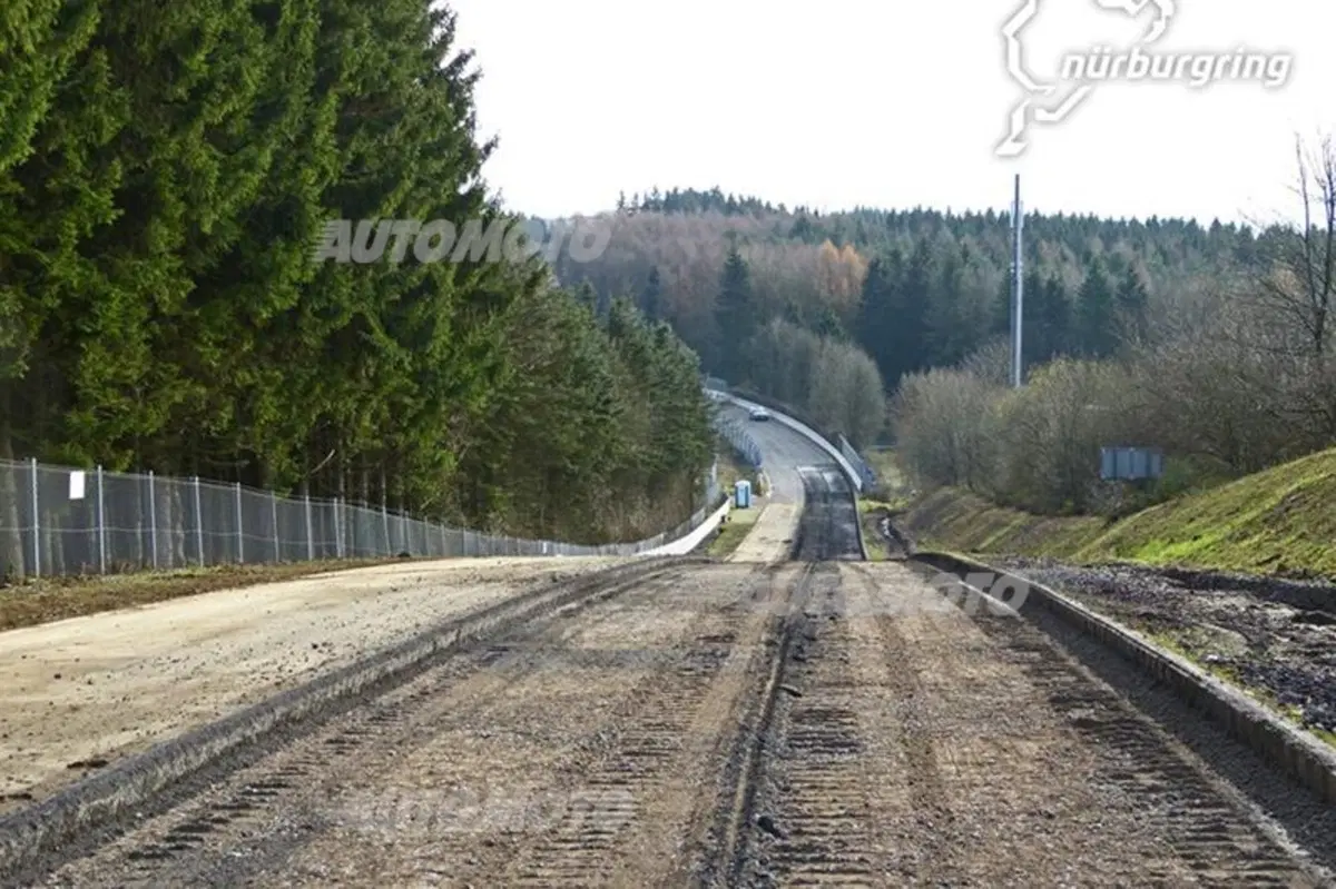 Nürburgring, iniziano i lavori. «Non temete, rispetteremo il suo fascino» (7)