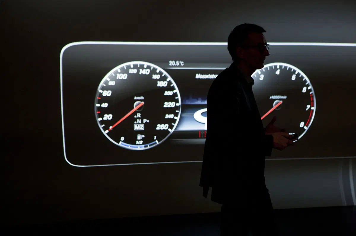 Nuova Mercedes Classe E: interni in salsa Classe S (4)