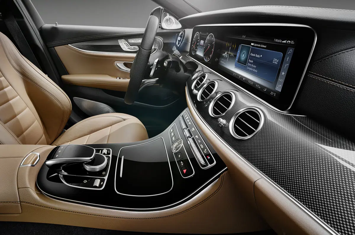 Nuova Mercedes Classe E: interni in salsa Classe S (11)