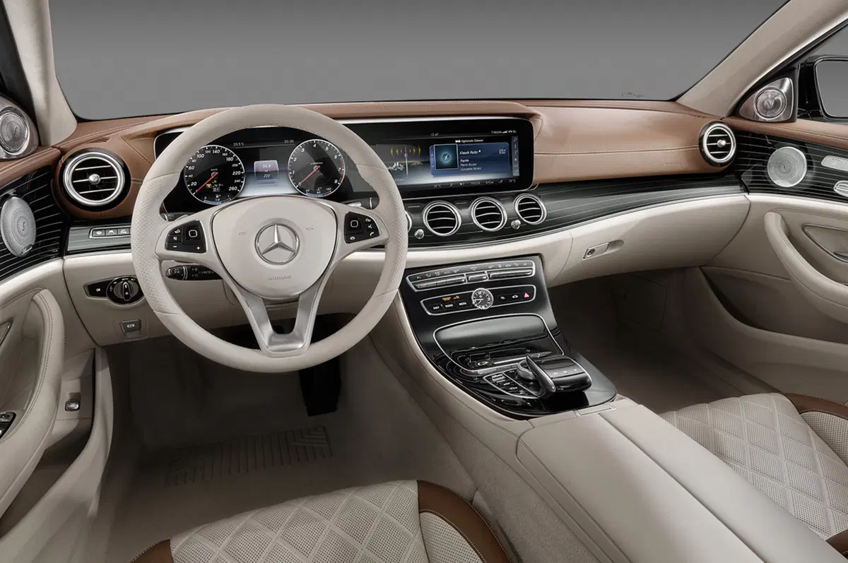 Nuova Mercedes Classe E: interni in salsa Classe S (15)