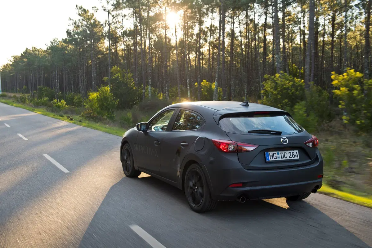 Mazda 3 2019, Design Kai Concept e motore Skyactiv X [video] (7)