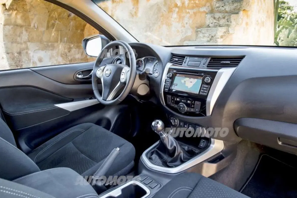 Nissan Navara NP300 (29)