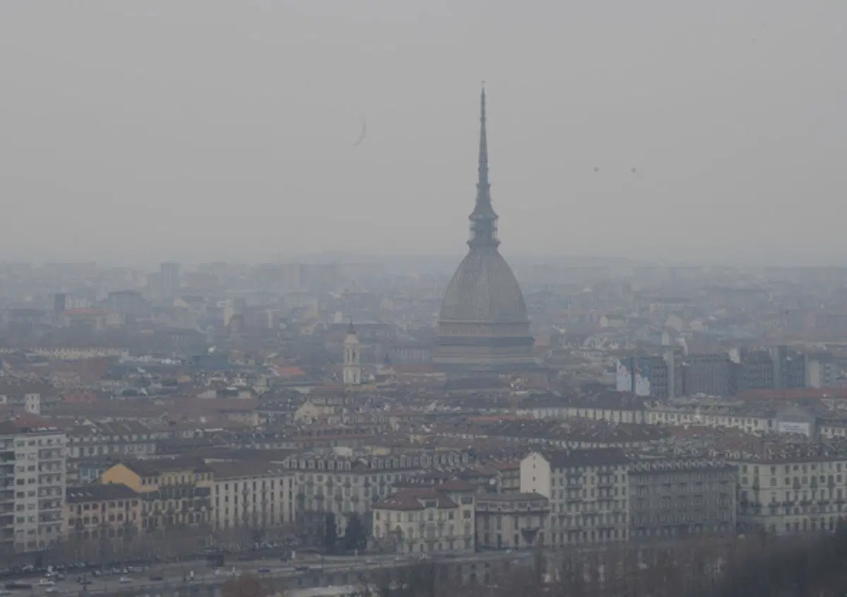 Smog: a Milano e Torino mezzi pubblici gratis