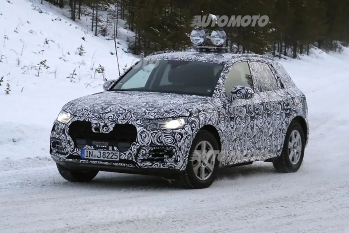Audi Q5, la seconda generazione fa le prove sulla neve (7)