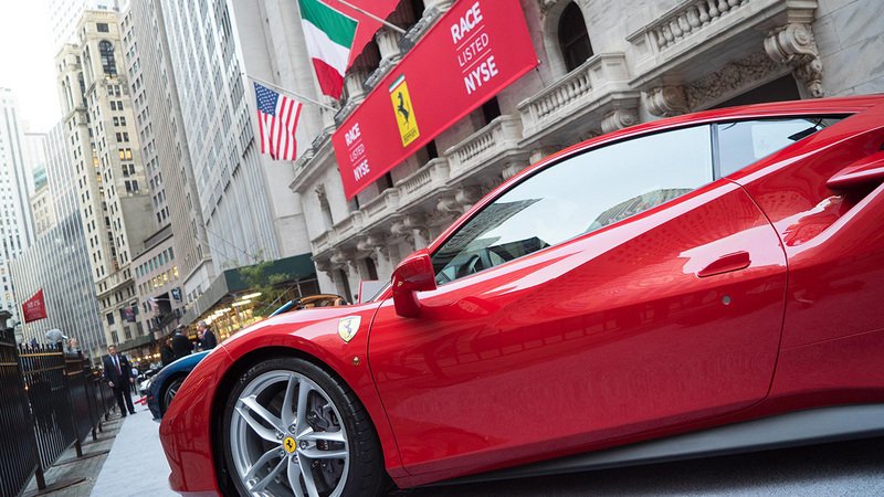 Ferrari: via libera per la quotazione alla Borsa Italiana