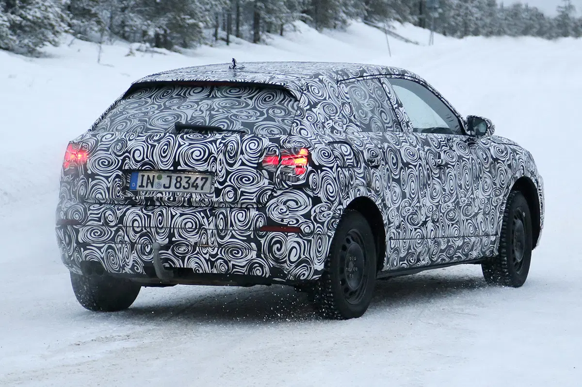 Audi Q2: il piccolo SUV di lusso arriverà nel 2016 (6)