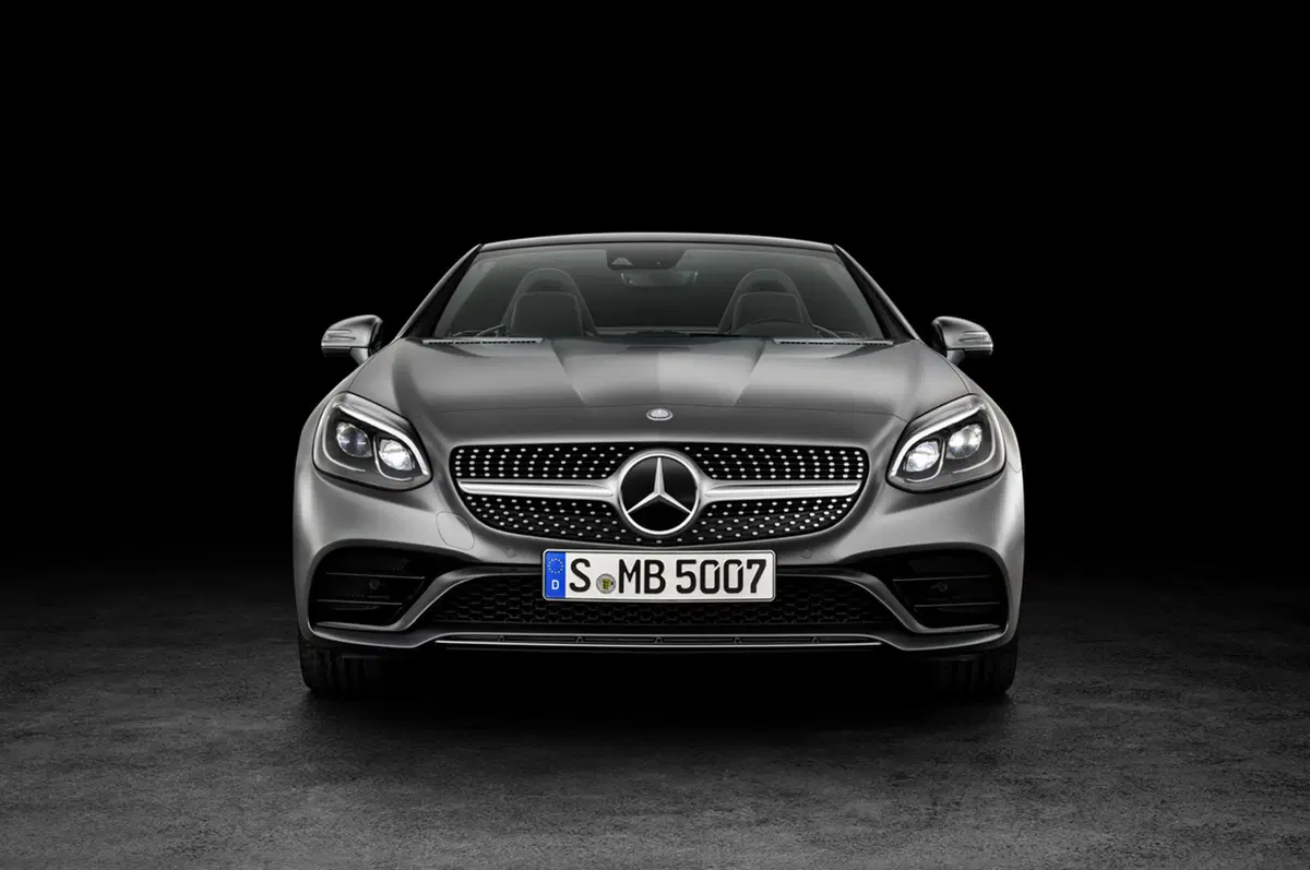 Mercedes SLC: ecco il restyling della SLK (17)