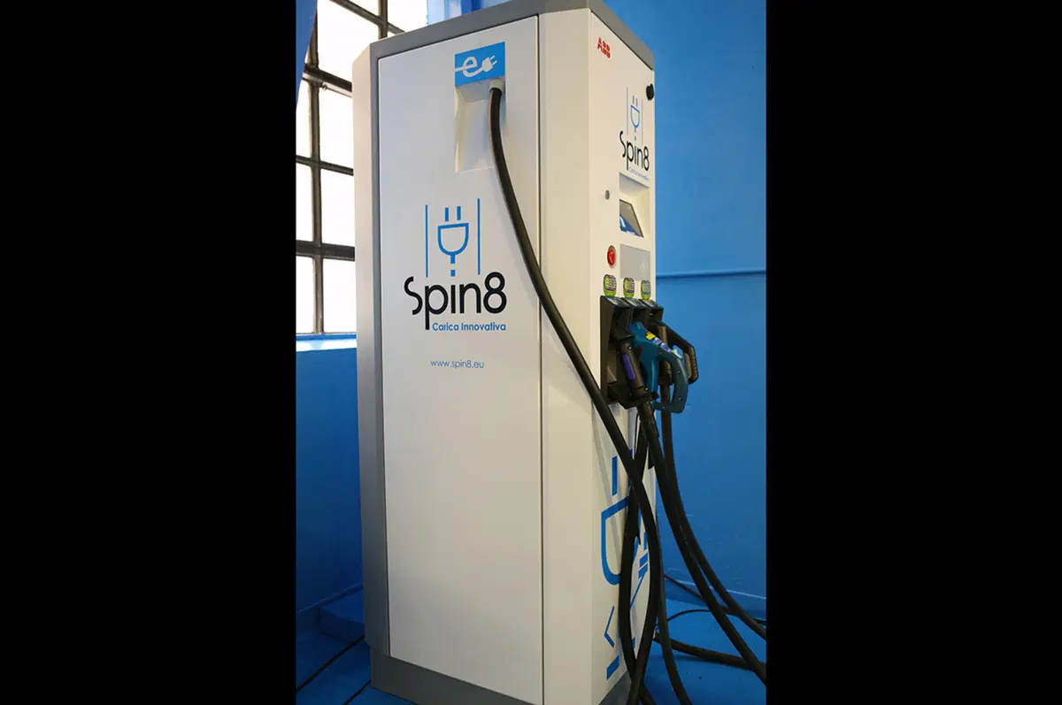 Auto elettriche, arriva la ricarica rapida a Milano (2)