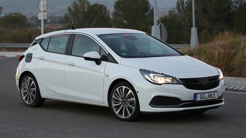 Opel Astra: pronta a tornare la GSi?