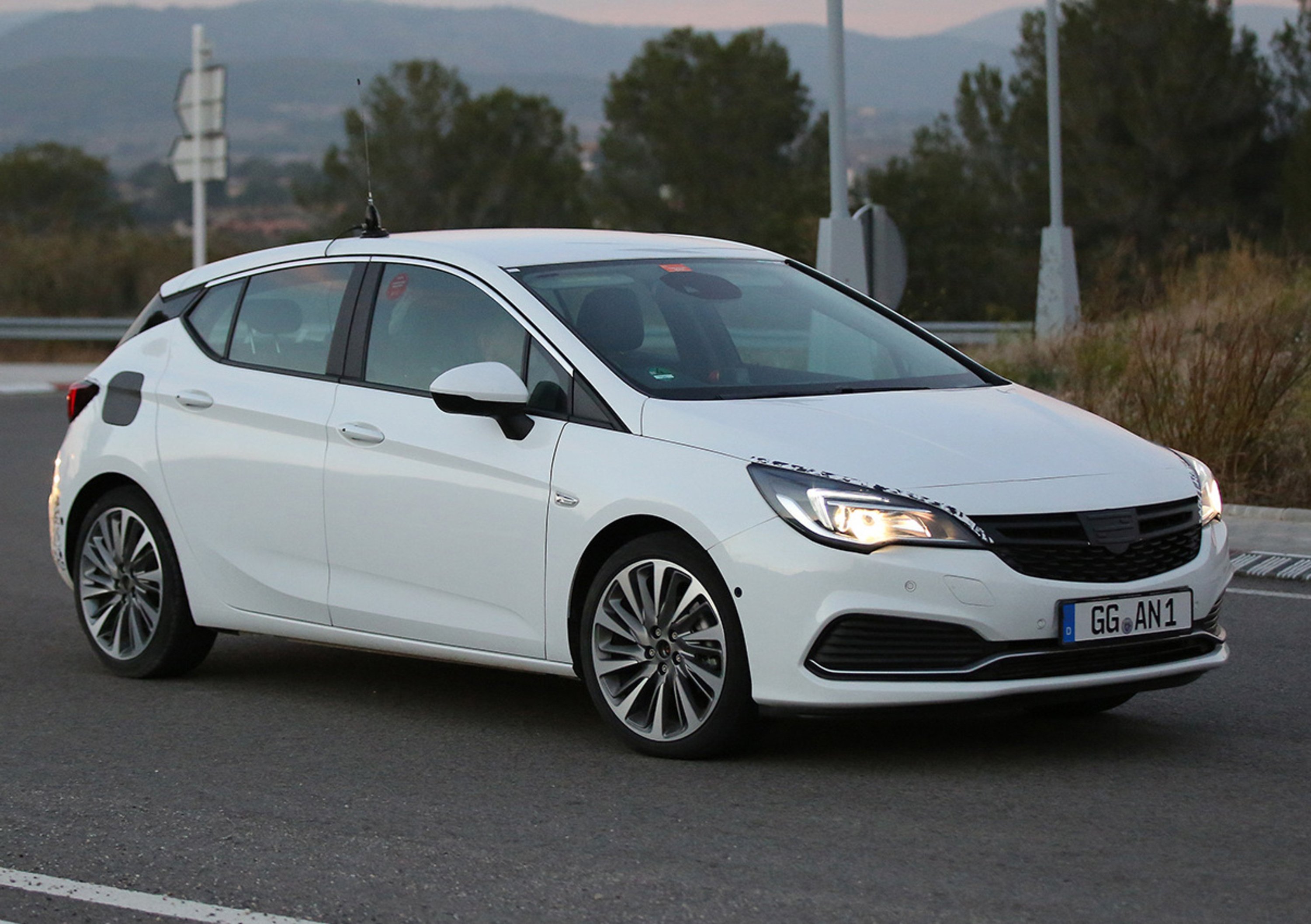 Opel Astra: pronta a tornare la GSi?