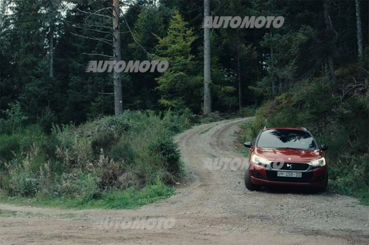DS 4, quando un'auto dà origine a un thriller [Guarda gli episodi] (7)
