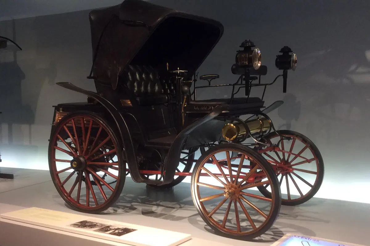 Mercedes, il Museo di Stoccarda si arricchisce della F1 di Hamilton (3)