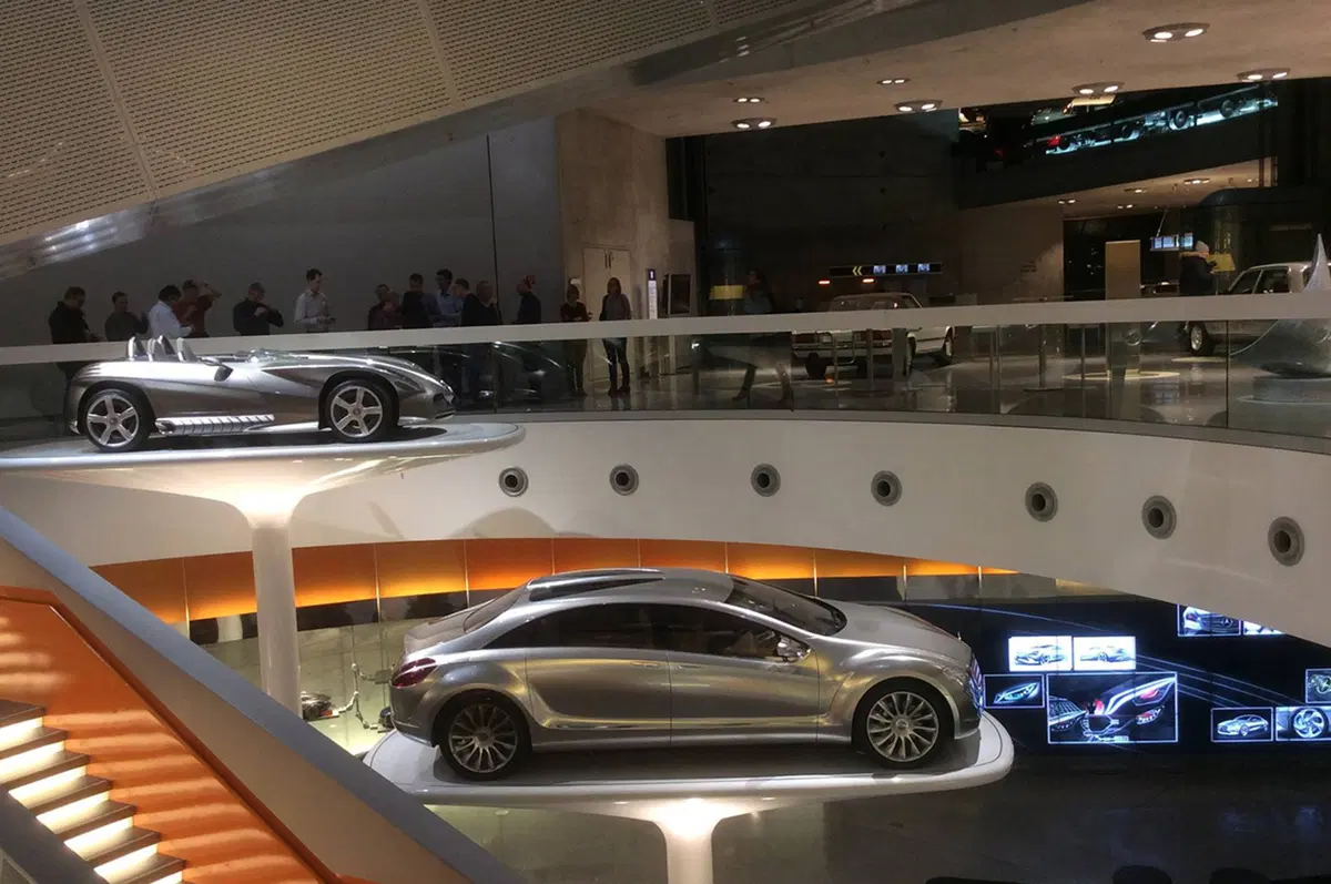 Mercedes, il Museo di Stoccarda si arricchisce della F1 di Hamilton (8)