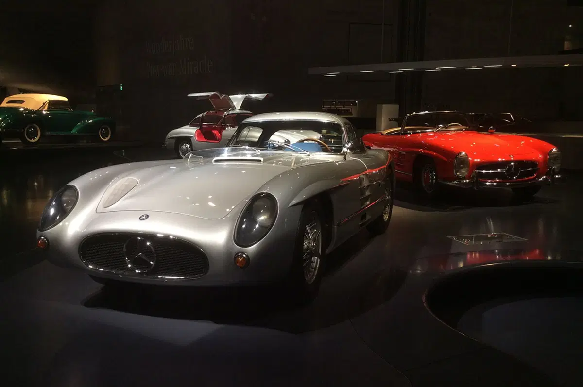 Mercedes, il Museo di Stoccarda si arricchisce della F1 di Hamilton (9)