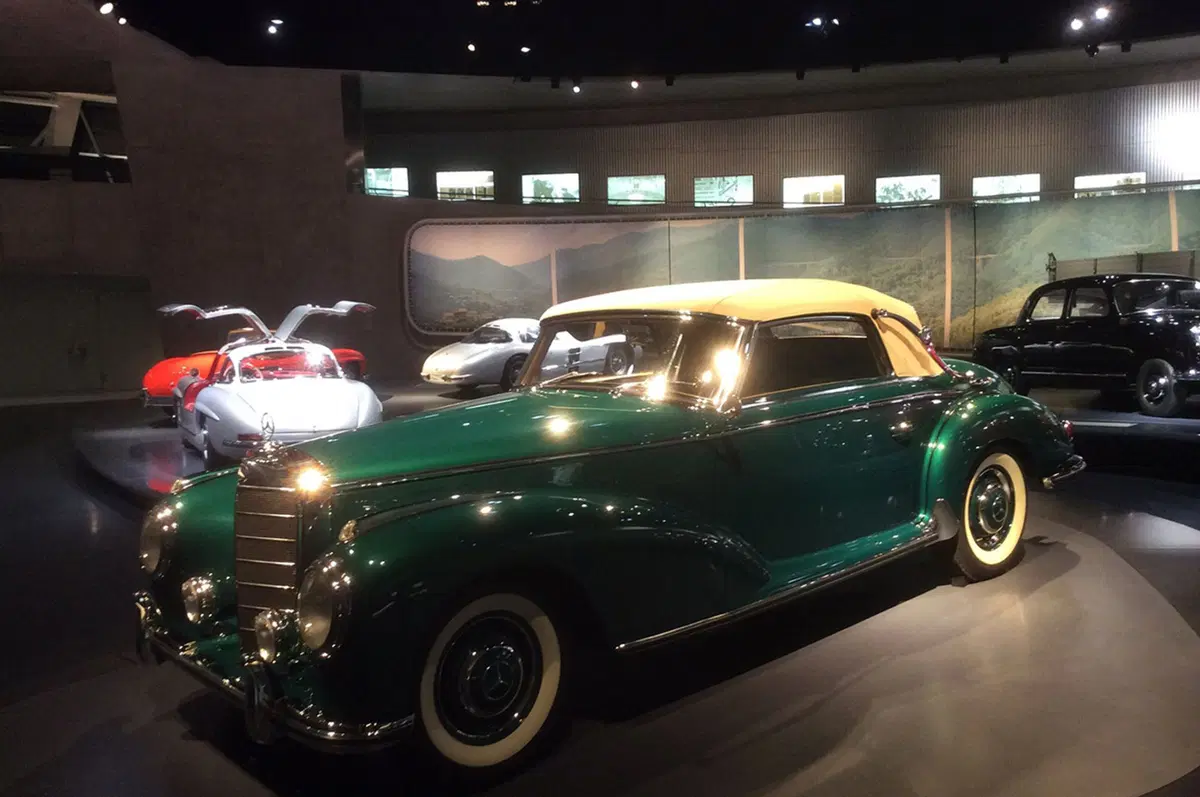 Mercedes, il Museo di Stoccarda si arricchisce della F1 di Hamilton (13)