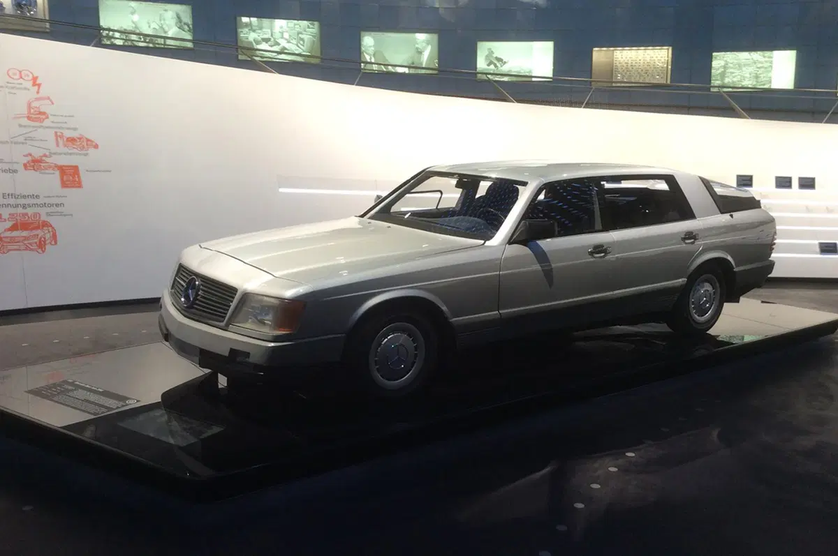 Mercedes, il Museo di Stoccarda si arricchisce della F1 di Hamilton (31)