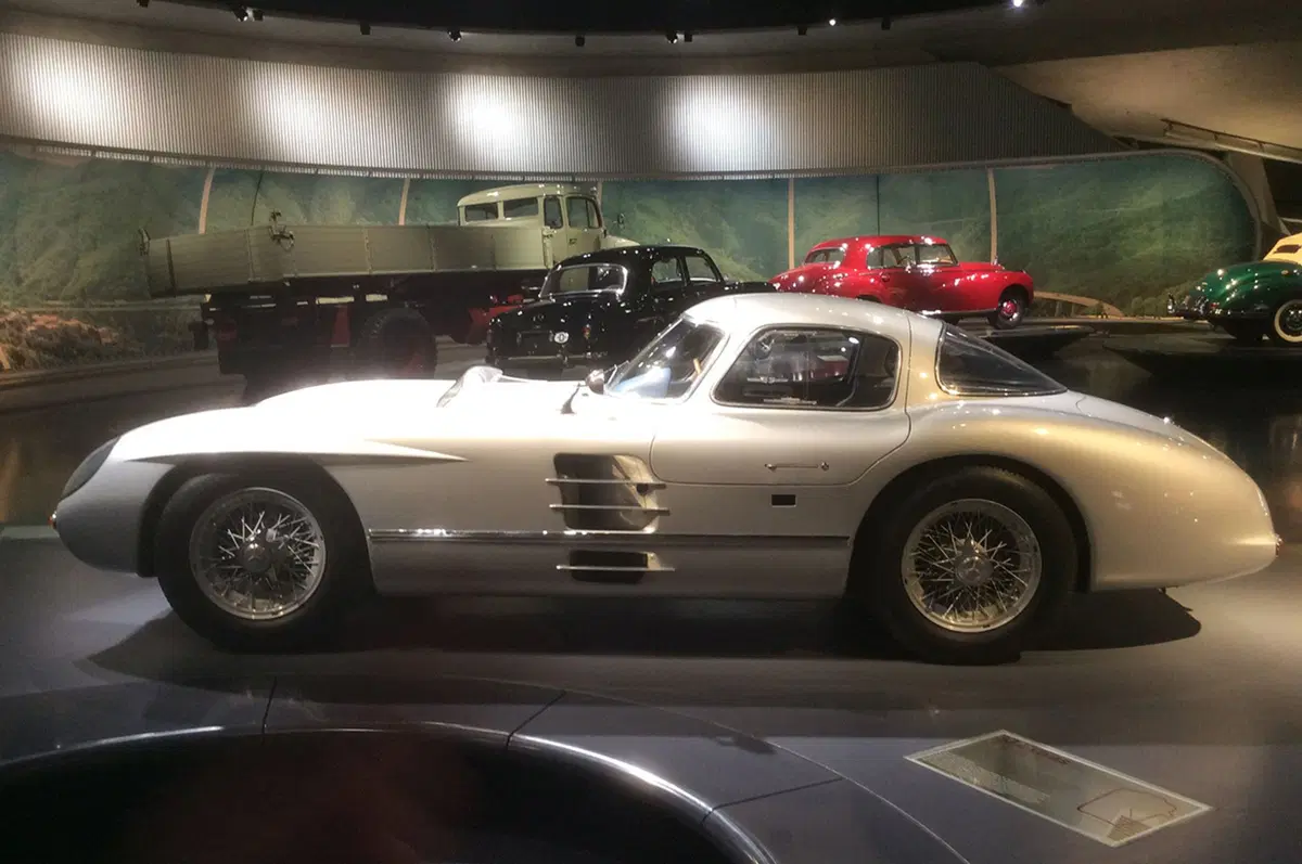 Mercedes, il Museo di Stoccarda si arricchisce della F1 di Hamilton (40)