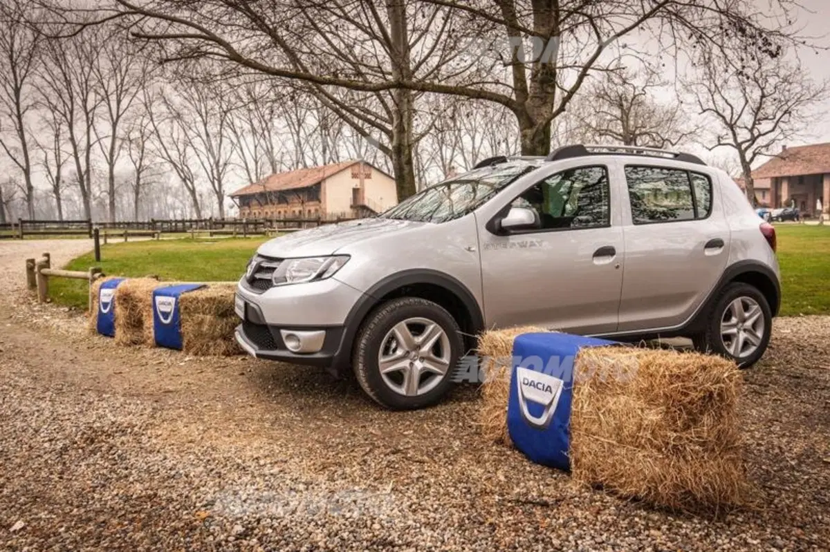 Dacia Sandero Stepway Turbo GPL (25)