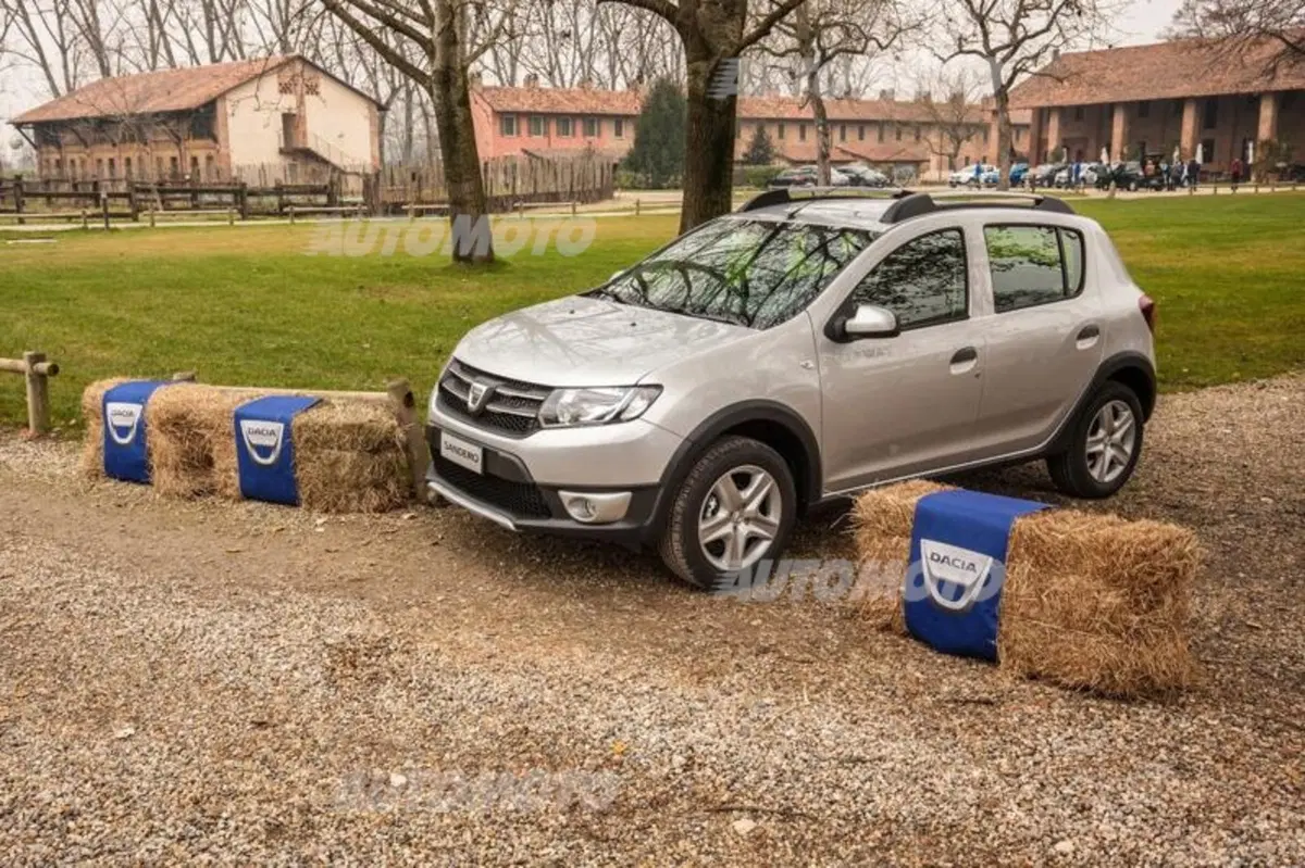 Dacia Sandero Stepway Turbo GPL (28)