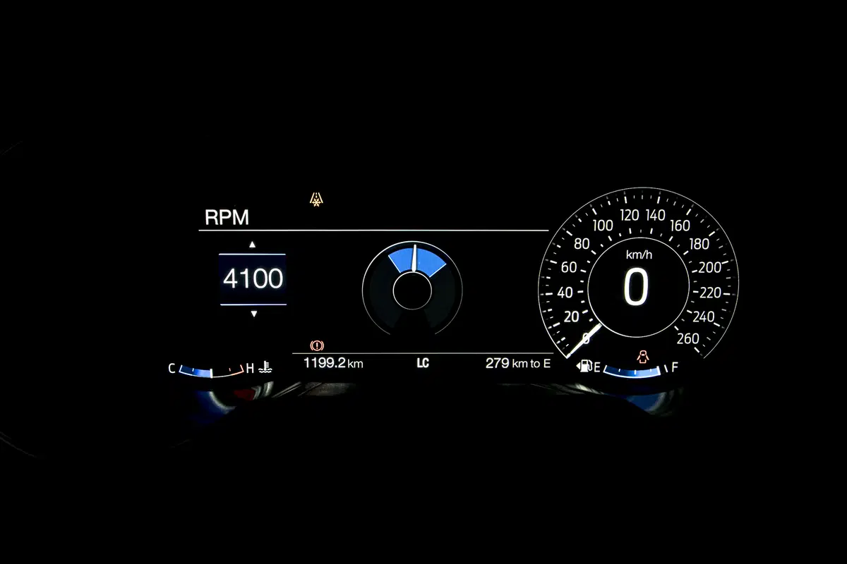 Ford Mustang 2018 restyling: cambio automatico a 10 marce, nuovo look e motori da 290 e 450 cv [Vide (38)