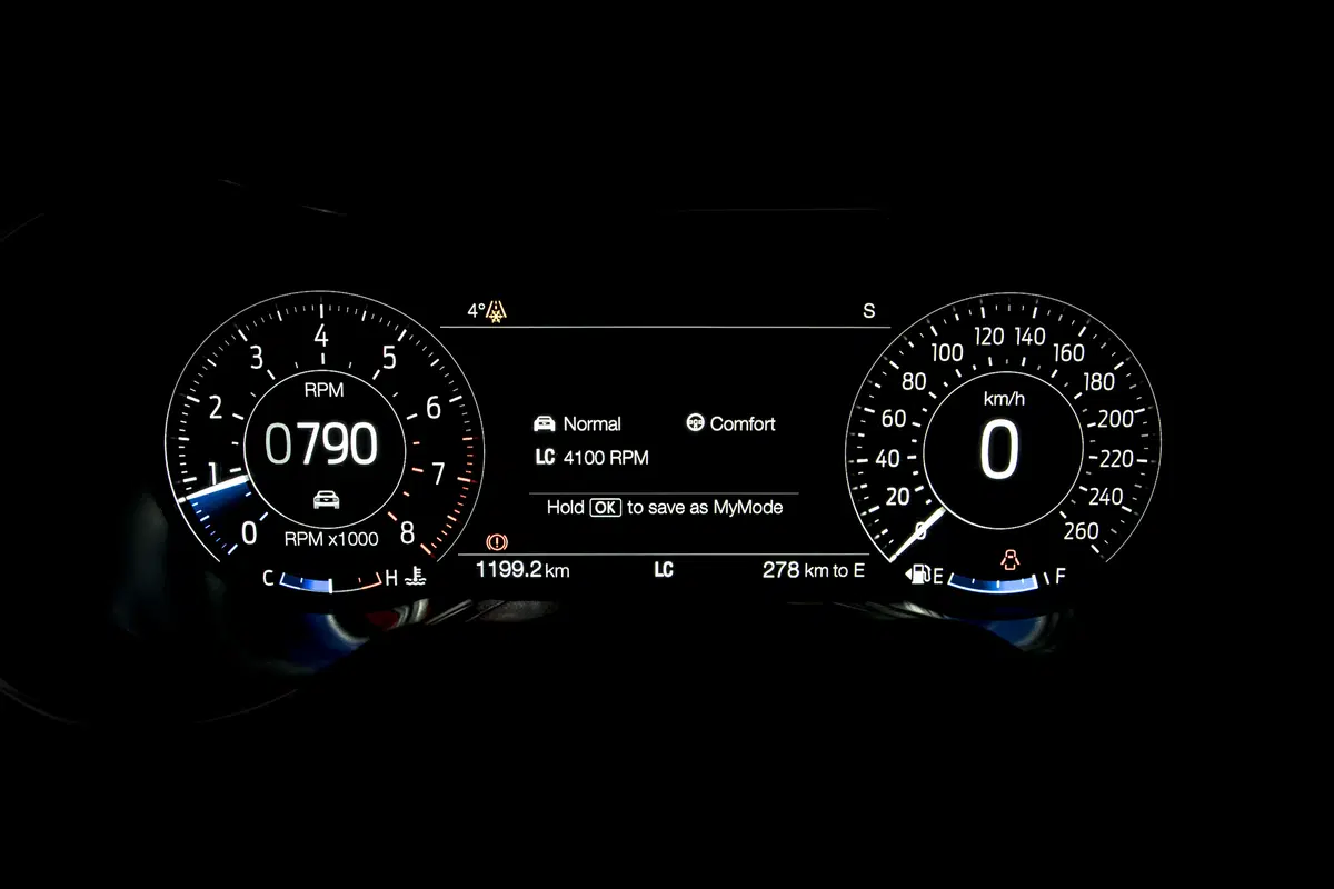 Ford Mustang 2018 restyling: cambio automatico a 10 marce, nuovo look e motori da 290 e 450 cv [Vide (40)