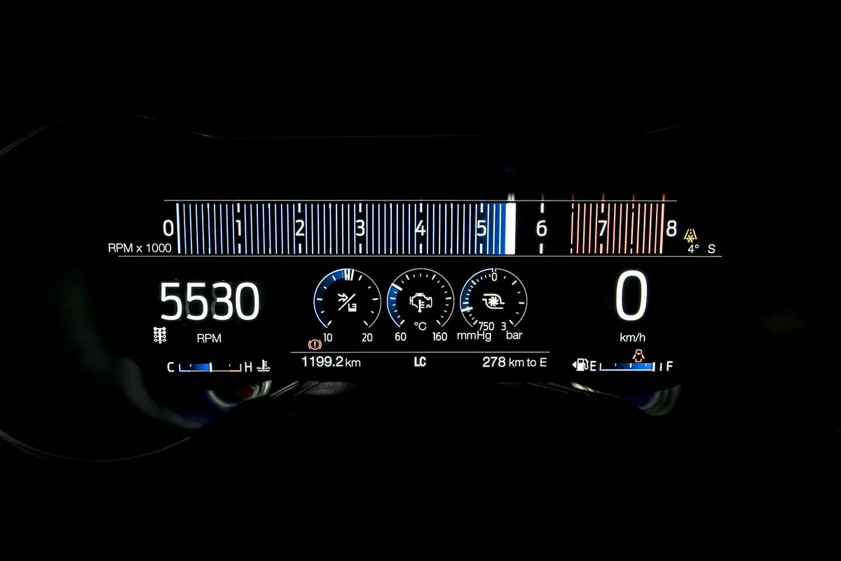 Ford Mustang 2018 restyling: cambio automatico a 10 marce, nuovo look e motori da 290 e 450 cv [Vide (42)