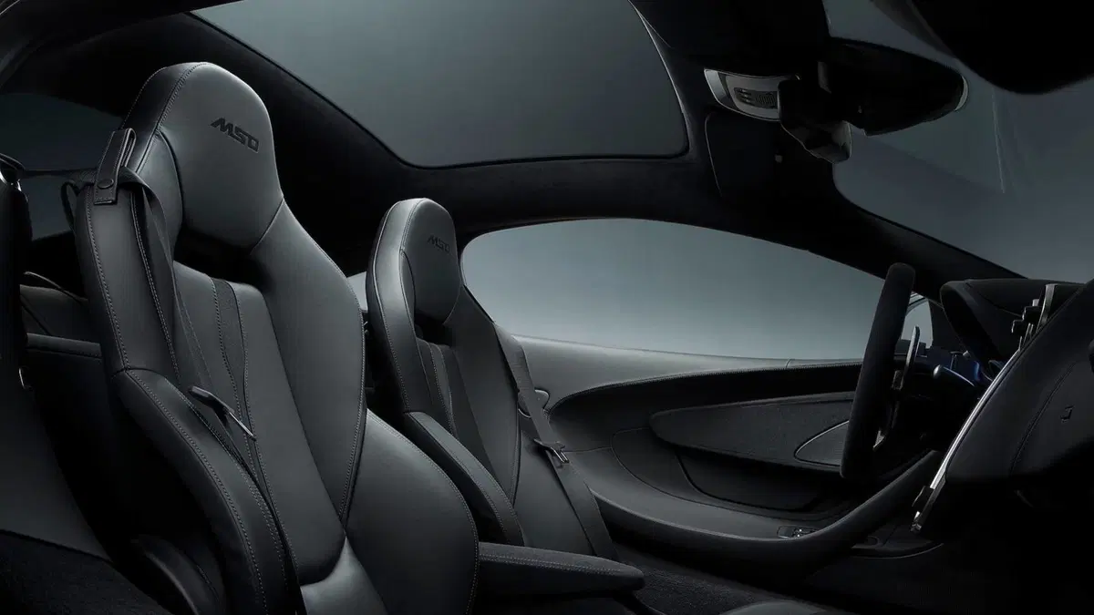 McLaren 570GT Black Collection, serie limitata in 100 esemplari (5)
