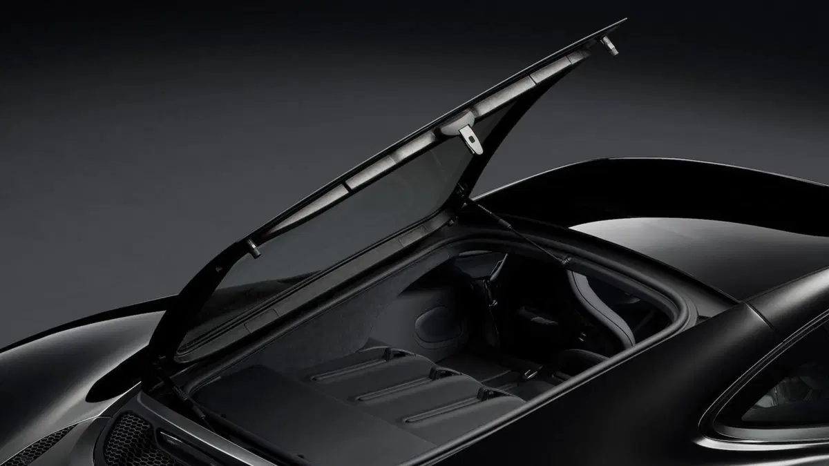 McLaren 570GT Black Collection, serie limitata in 100 esemplari (7)