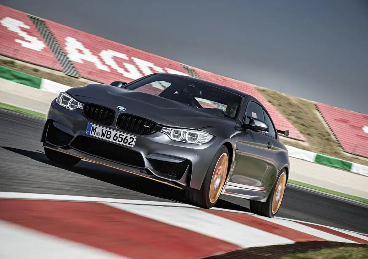 BMW M4 GTS: 7'28'' al Nurburgring!