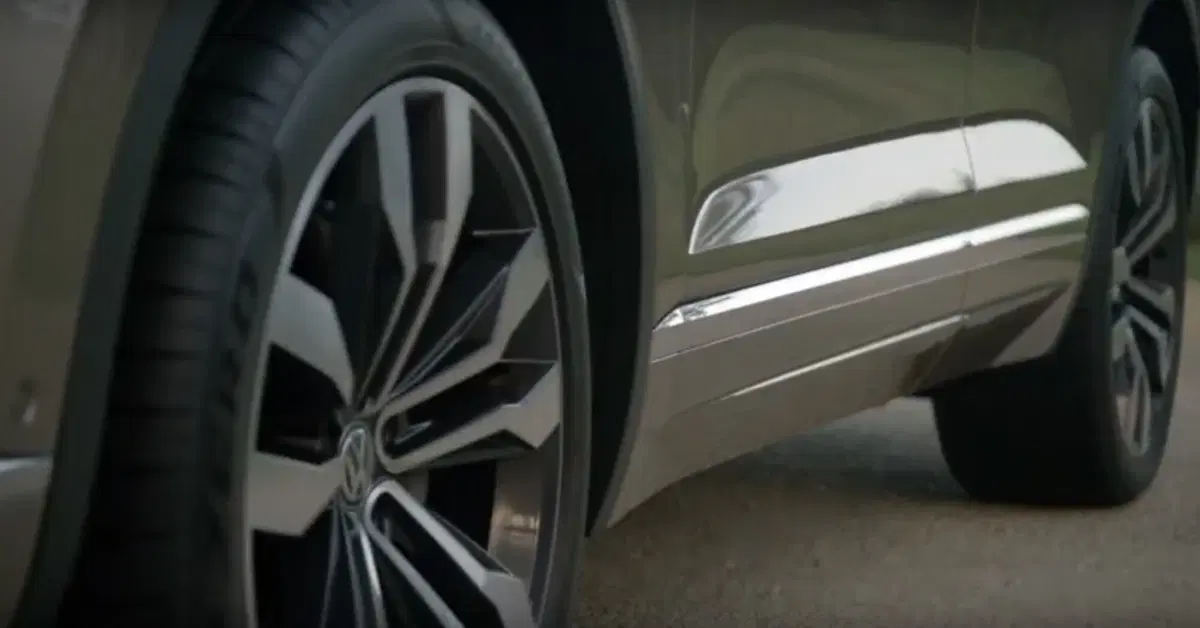 Volkswagen Touareg 2018, un video svela nuovi dettagli (9)