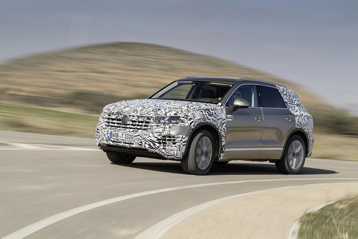 Volkswagen Touareg 2018, un video svela nuovi dettagli (11)