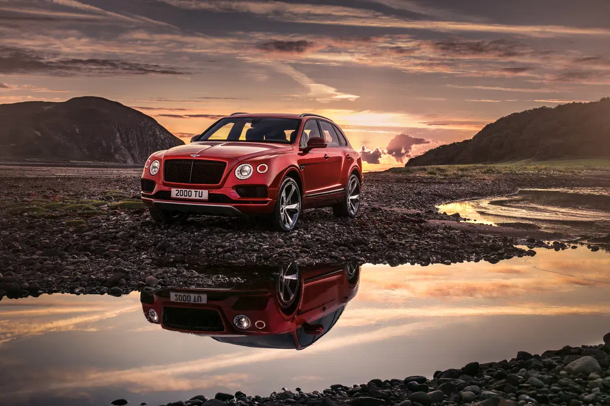 Quale comprare, Confronto: Lamborghini Urus Vs Bentley Bentayga (3)