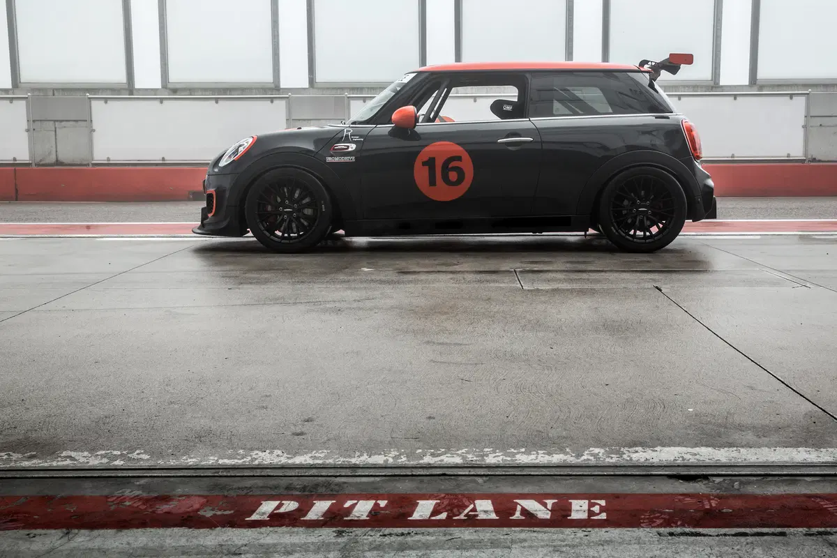 Mini Challenge 2016: ecco le JCW del campionato ufficiale (12)